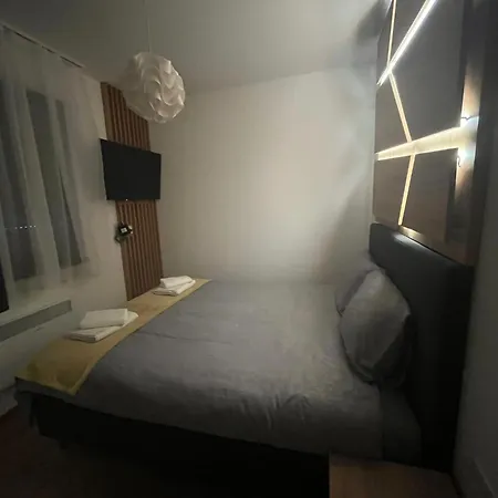 3 Monkeys - S1 Апартаменты